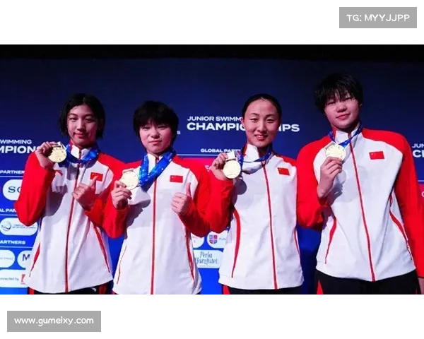 游泳世青赛中国小将杨佩琪夺五金打破多项赛会纪录展现卓越实力